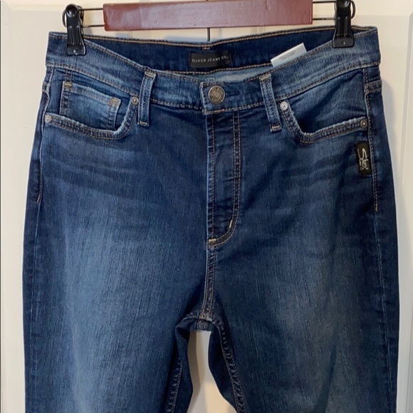 EUC Silver Jeans Calley Slim Crop High Waist - Picture 5 of 16